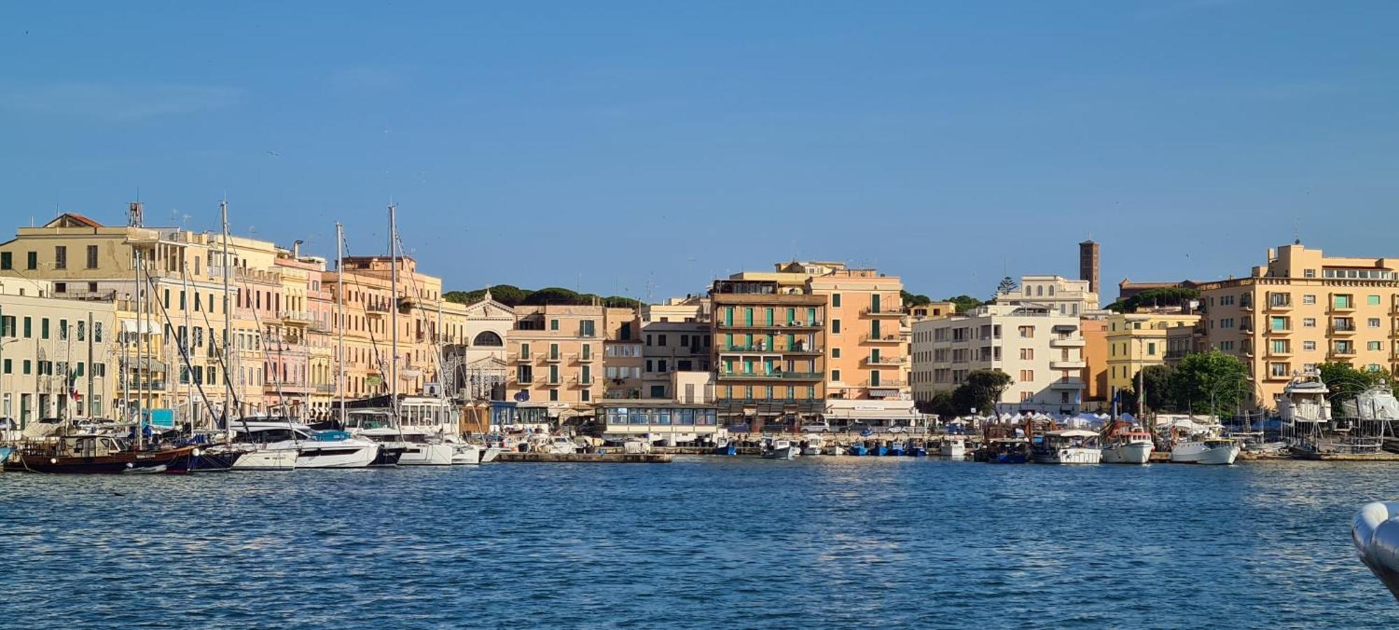 La Maison Sul Porto Bed & Breakfast Anzio Dış mekan fotoğraf